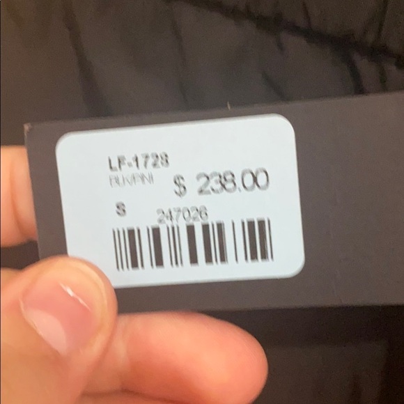 NWT LF Women black joggers - Picture 8 of 8